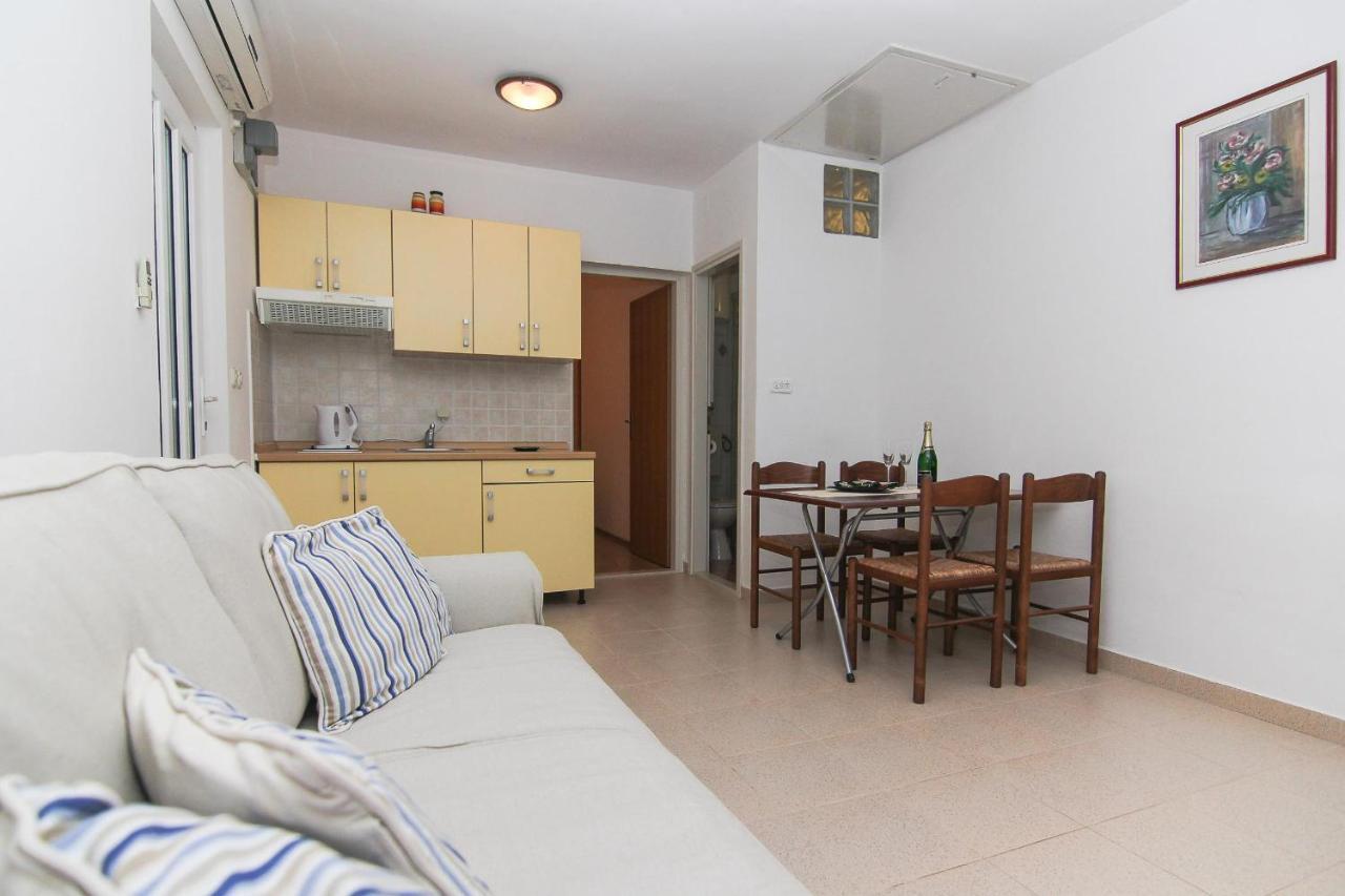 Apartments Villa Alex Podaca Esterno foto
